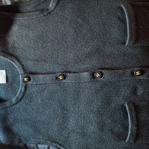 CHANEL wool vest - Picture 1 of 8